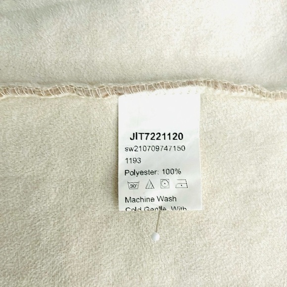 SHEIN Faux Sherpa Vest, Size M, Ivory - Picture 7 of 8